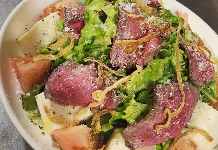 ローストビーフと豆腐のサラダ